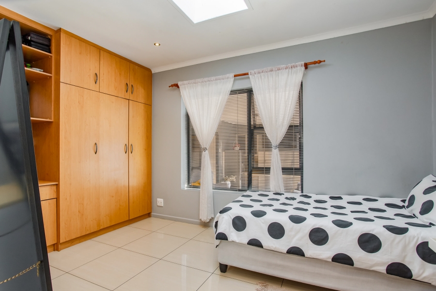 4 Bedroom Property for Sale in Nuwe Uitsig Western Cape
